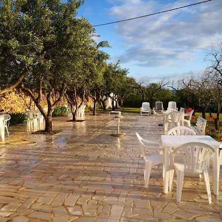 Lena Bed & Breakfast Turi