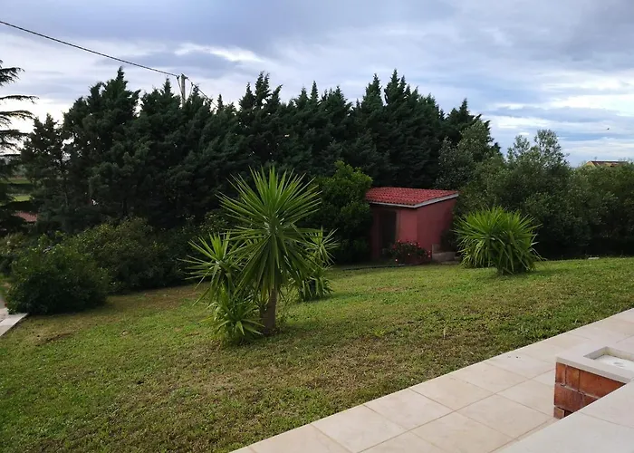 Lena Bed and Breakfast *